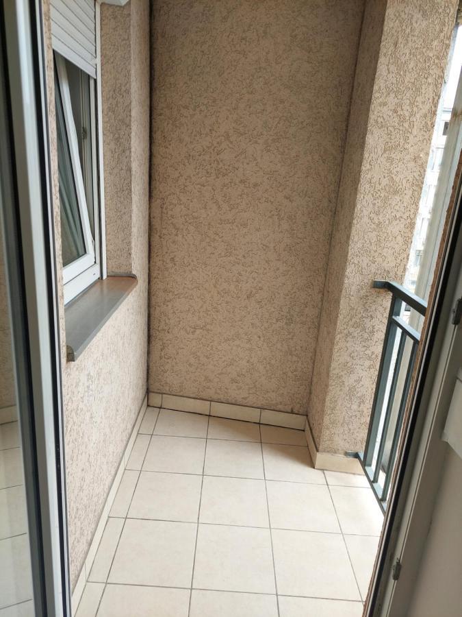 Apartmani Jasmin Novi Sad Buitenkant foto