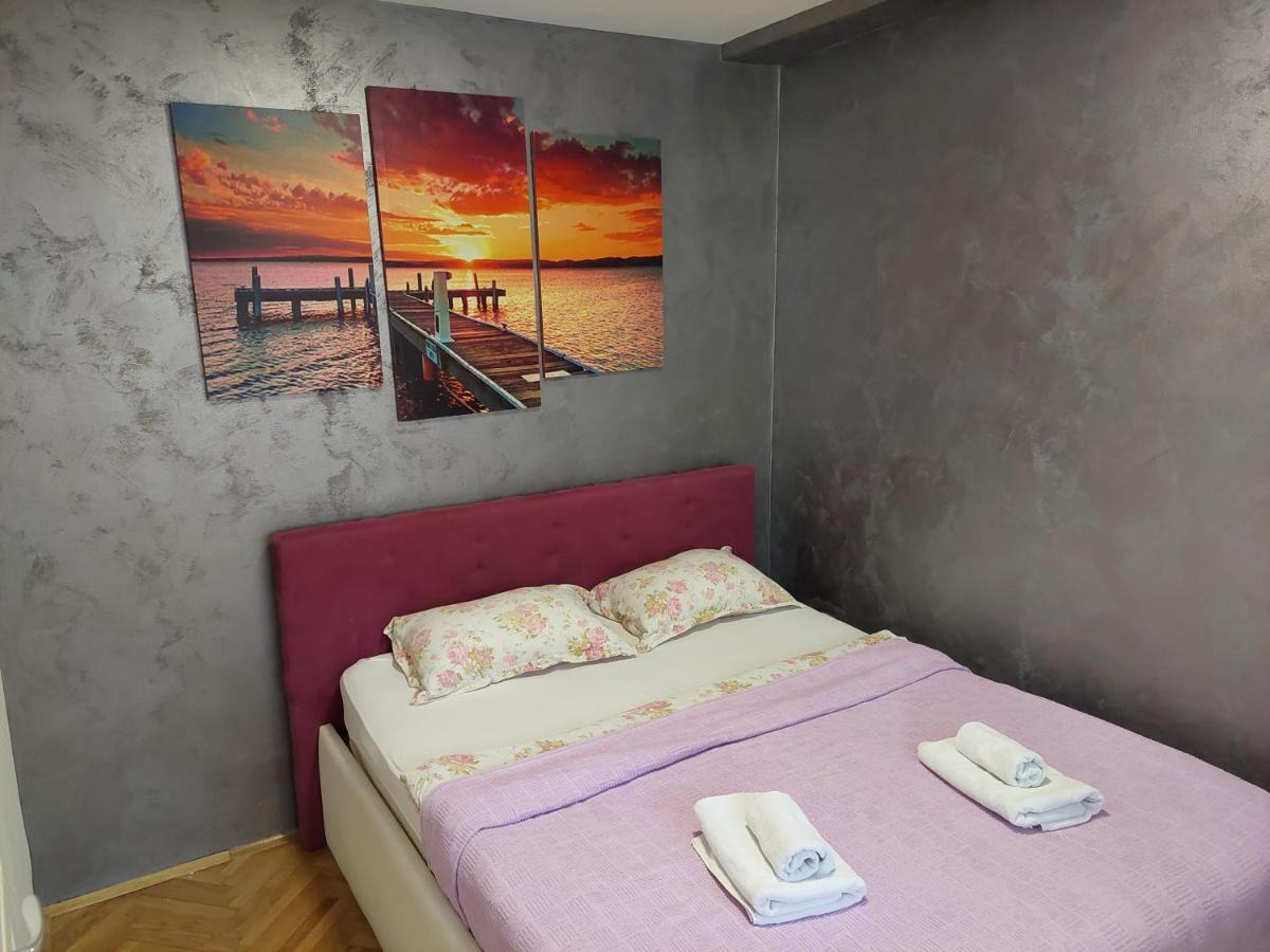 Apartmani Jasmin Novi Sad Buitenkant foto