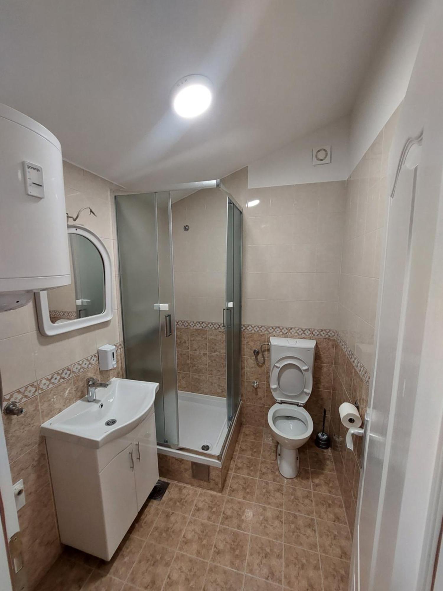 Apartmani Jasmin Novi Sad Buitenkant foto