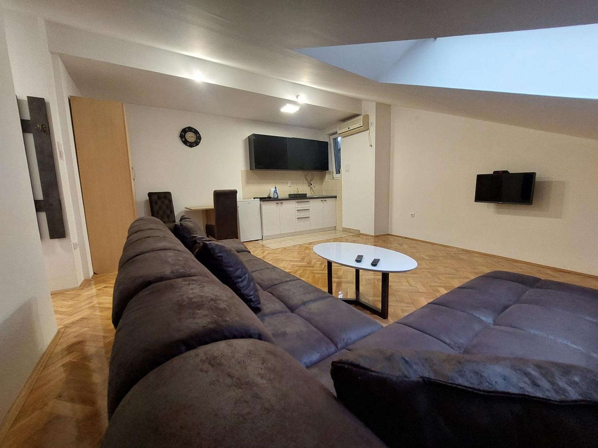 Apartmani Jasmin Novi Sad Buitenkant foto