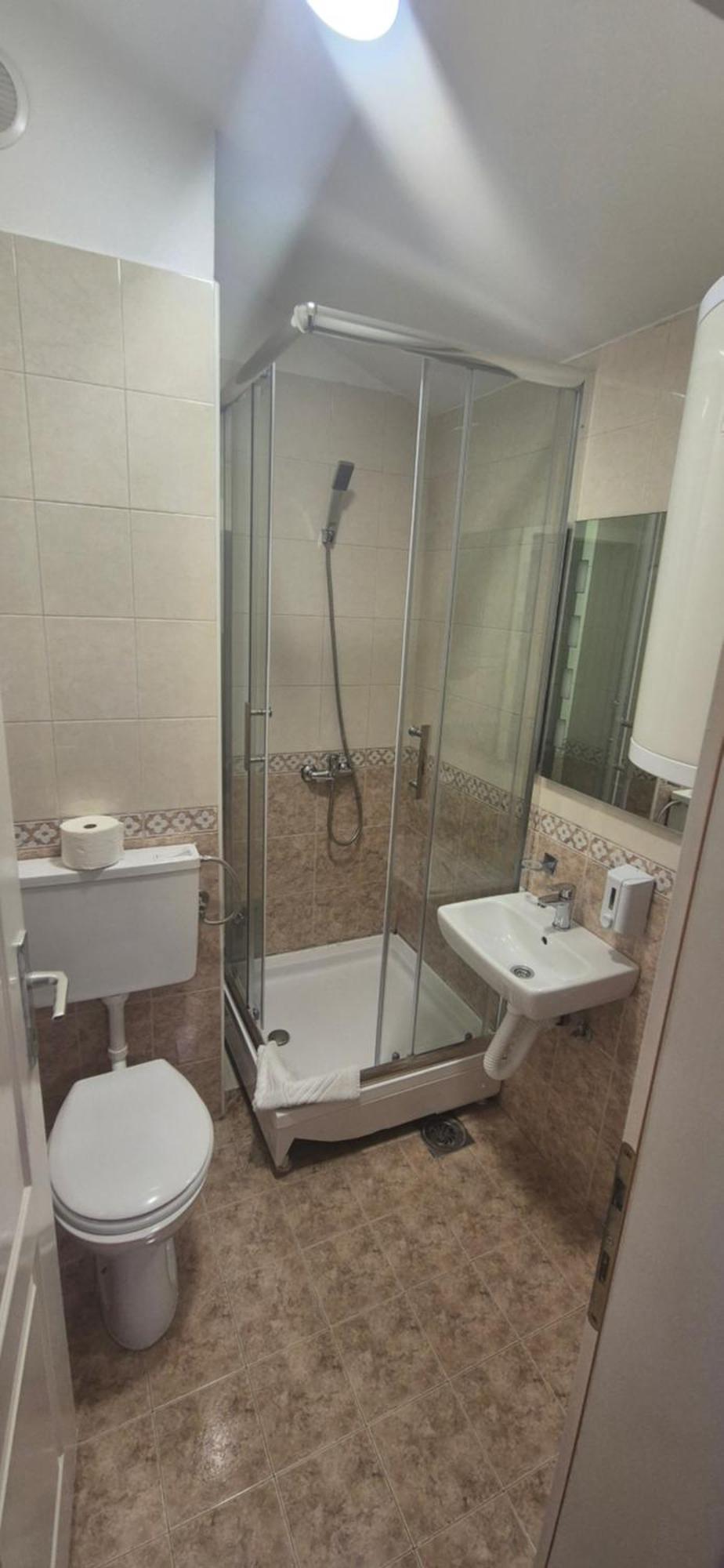 Apartmani Jasmin Novi Sad Buitenkant foto