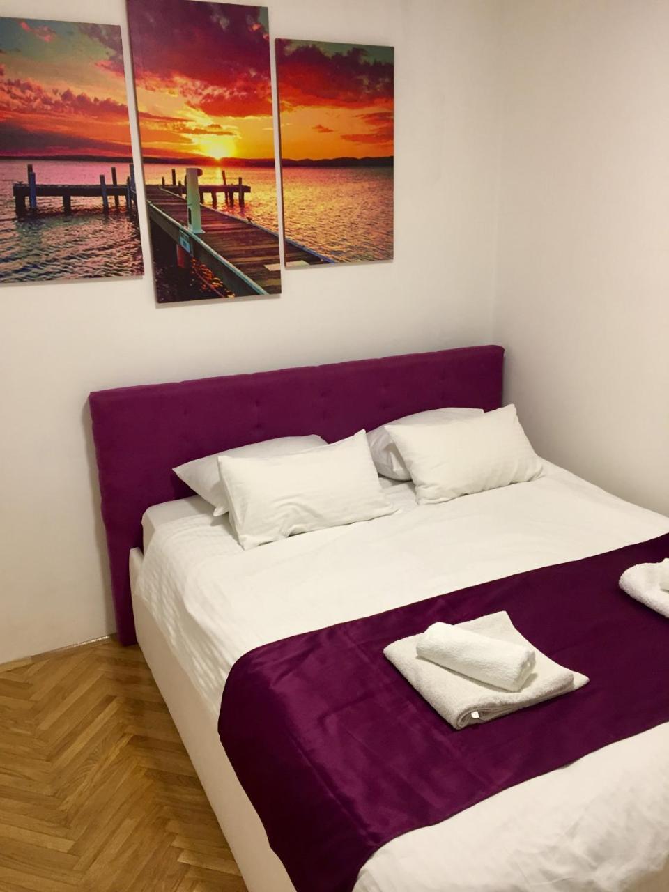 Apartmani Jasmin Novi Sad Buitenkant foto